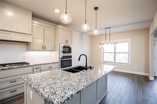 3500 SW Lucretia Road, Bentonville, AR 72713