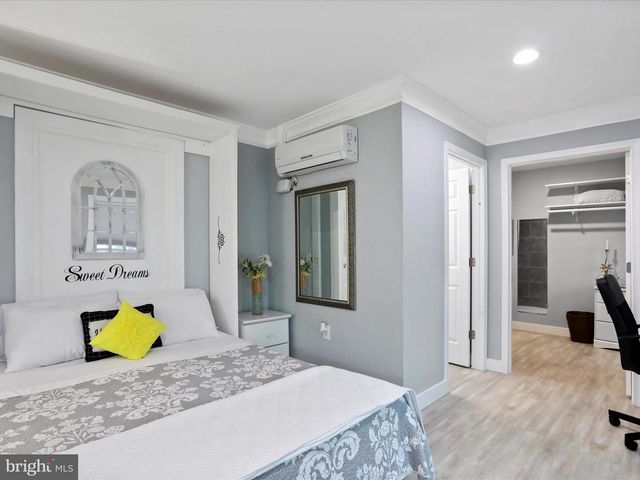 1315 W WASHINGTON ST, Harpers Ferry, WV 25425