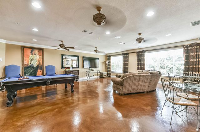 1711 Old Spanish Trail 147, Houston, TX 77054