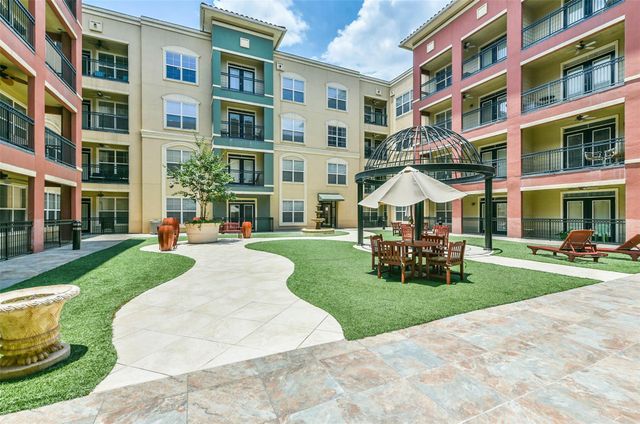1711 Old Spanish Trail 147, Houston, TX 77054
