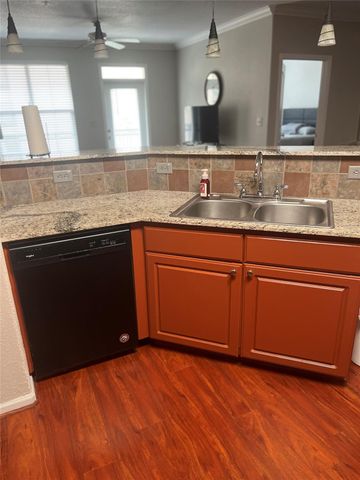1711 Old Spanish Trail 147, Houston, TX 77054