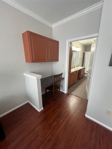 1711 Old Spanish Trail 147, Houston, TX 77054