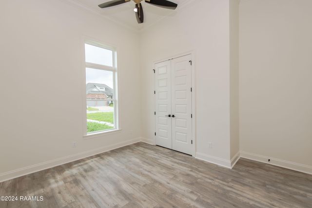 424 Dunvegan Court, Lafayette, LA 70503
