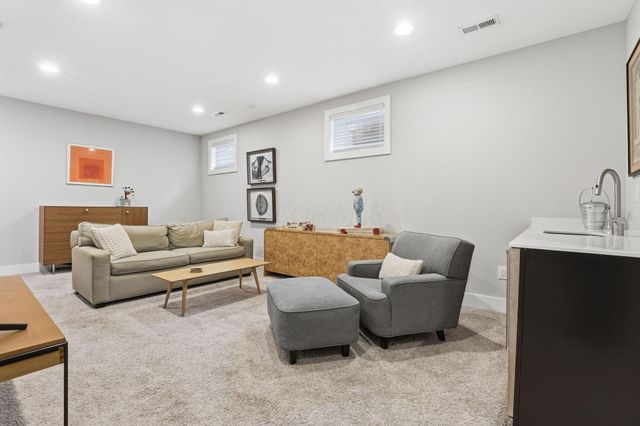 950 Pullman Place, 27, Columbus, OH 43212