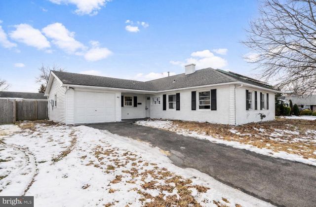 46 PARISH LN, Willingboro, NJ 08046