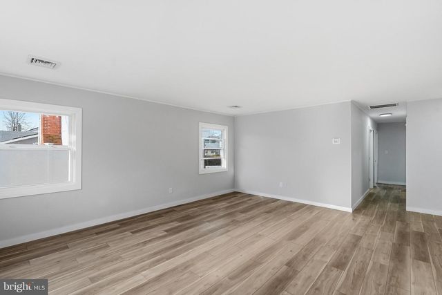 46 PARISH LN, Willingboro, NJ 08046