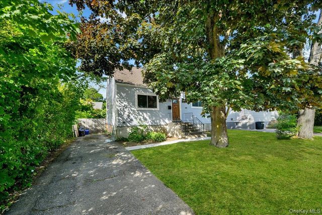 53 Pleasantville Road, Ossining, NY 10562