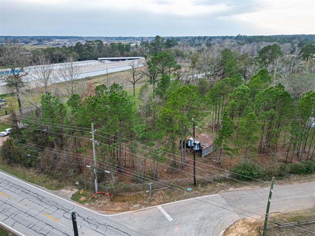 13727 Adams Lane, Pinehurst, TX 77362