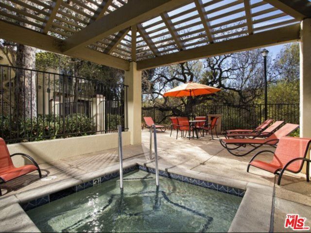 973 WESTCREEK Lane 220, Westlake Village, CA 91362