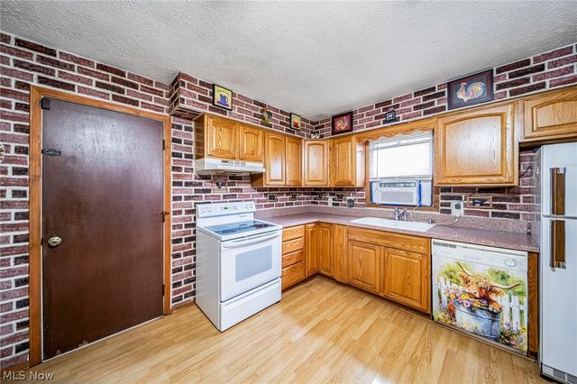 5026 Glenn Lodge Drive, Mentor, OH 44060