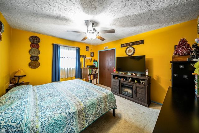 5026 Glenn Lodge Drive, Mentor, OH 44060