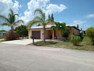 2 SE Antigua Lane, Port St. Lucie, Port St Lucie, FL 34952