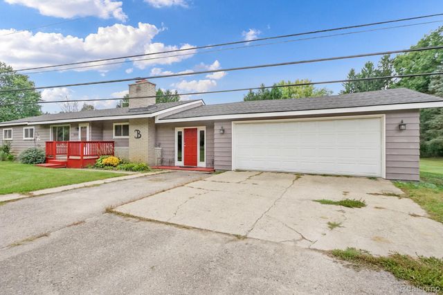 5014 Oak Hill Road, Brandon Charter Township, MI 48348