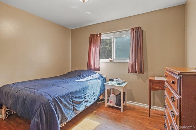 5014 Oak Hill Road, Brandon Charter Township, MI 48348