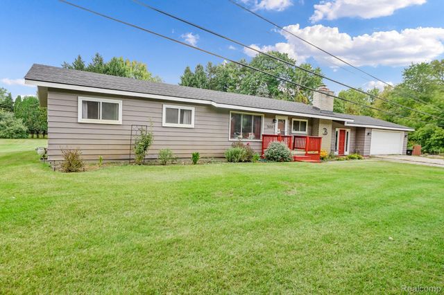 5014 Oak Hill Road, Brandon Charter Township, MI 48348