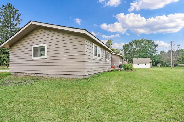 5014 Oak Hill Road, Brandon Charter Township, MI 48348
