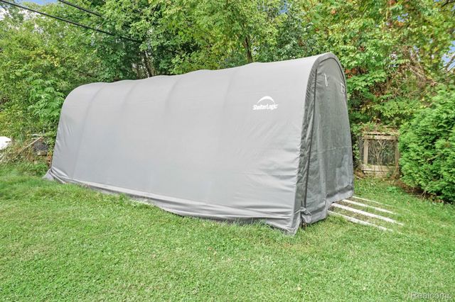 5014 Oak Hill Road, Brandon Charter Township, MI 48348