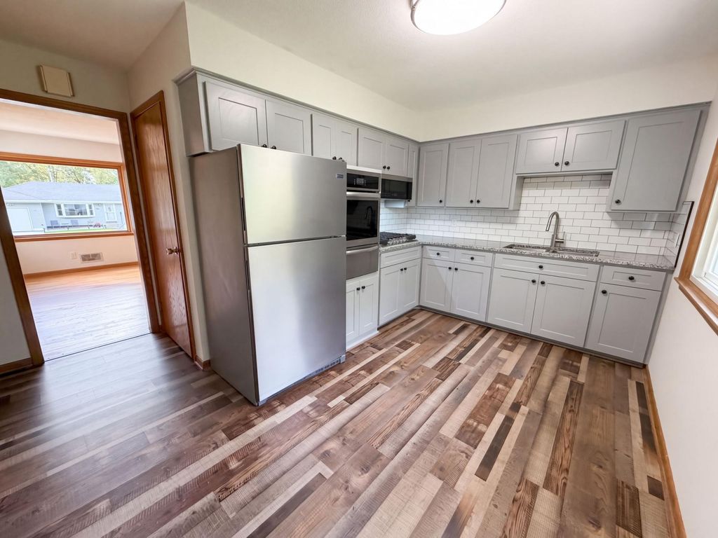 5964 Decatur Avenue N, New Hope, MN 55428 — photo 2