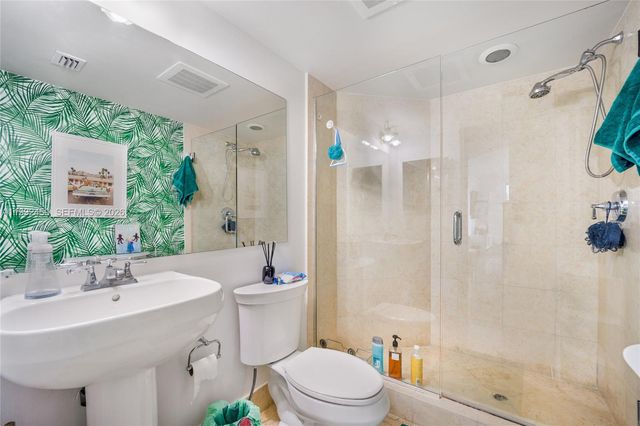 20000 E Country Club Dr 1211, Aventura, FL 33180