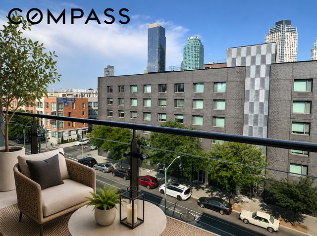 4620 11th St Apt 5F, New York City, NY 11101