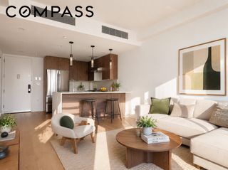 4620 11th St Apt 5F, New York City, NY 11101