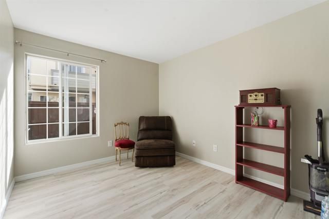 5402 Balboa Arms Dr 314, San Diego, CA 92117