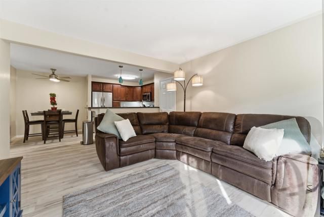 5402 Balboa Arms Dr 314, San Diego, CA 92117