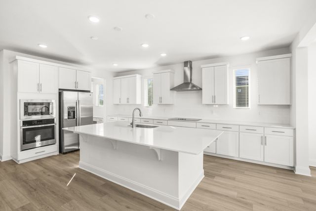1560 Oak Springs Drive, Columbia, TN 38401