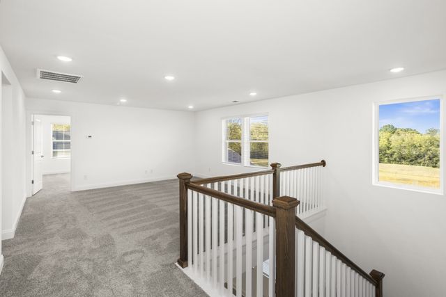 1560 Oak Springs Drive, Columbia, TN 38401