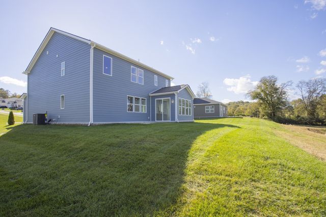 1560 Oak Springs Drive, Columbia, TN 38401