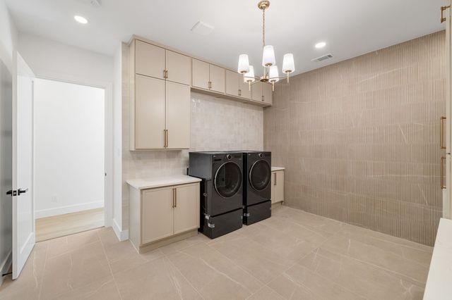 7507 Lavendale Avenue, Dallas, TX 75230