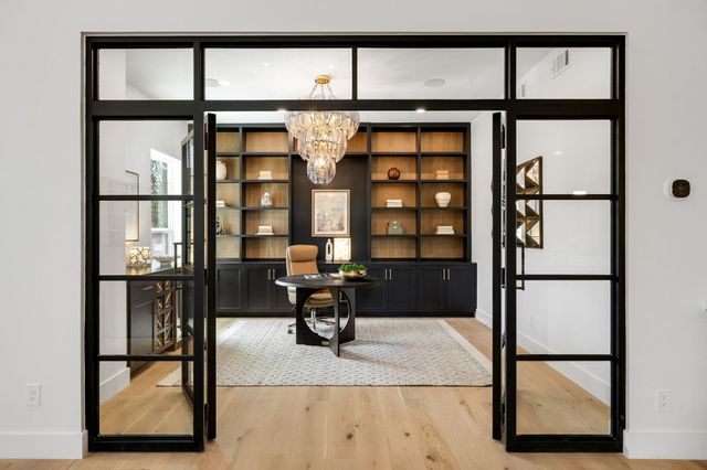 7507 Lavendale Avenue, Dallas, TX 75230