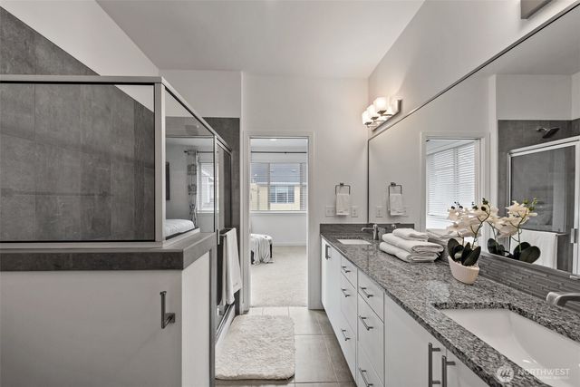 15729 NE 14th Aly, Bellevue, WA 98008