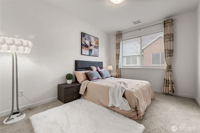 15729 NE 14th Aly, Bellevue, WA 98008
