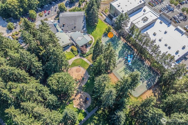 15729 NE 14th Aly, Bellevue, WA 98008