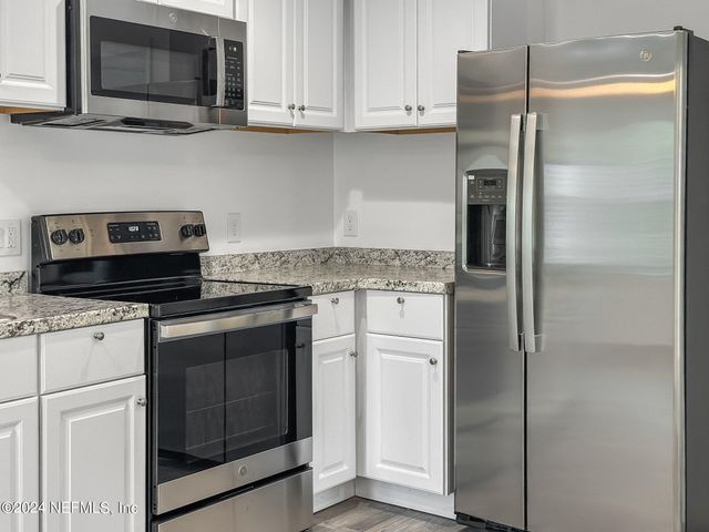 2220 FLESHER Avenue, Jacksonville, FL 32207