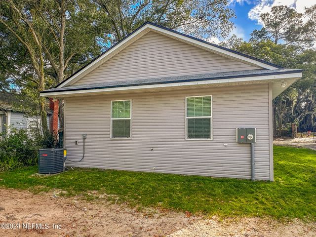2220 FLESHER Avenue, Jacksonville, FL 32207