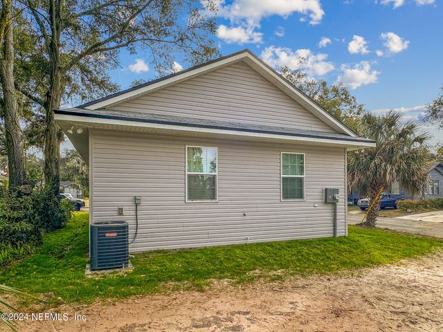 2220 FLESHER Avenue, Jacksonville, FL 32207