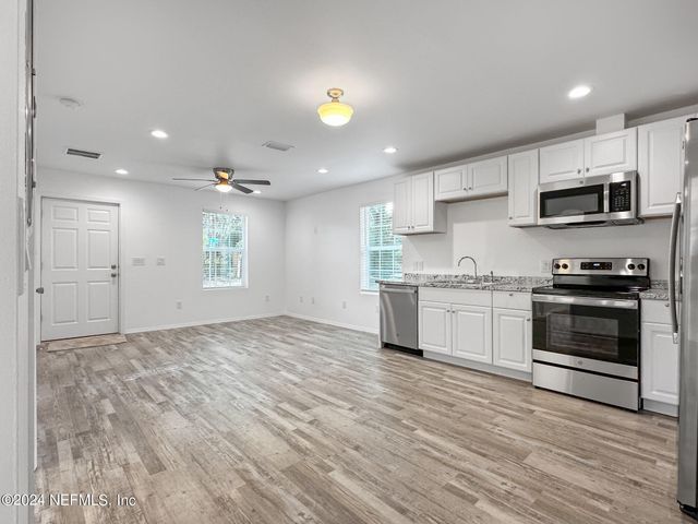 2220 FLESHER Avenue, Jacksonville, FL 32207