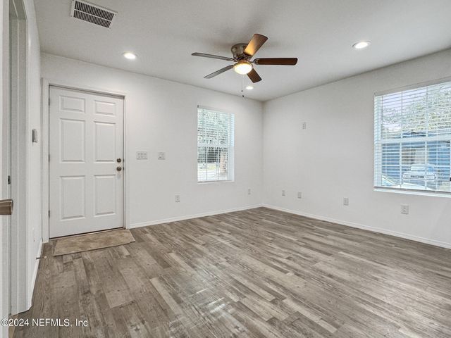 2220 FLESHER Avenue, Jacksonville, FL 32207