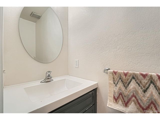 9202 W Ontario Dr, Littleton, CO 80128