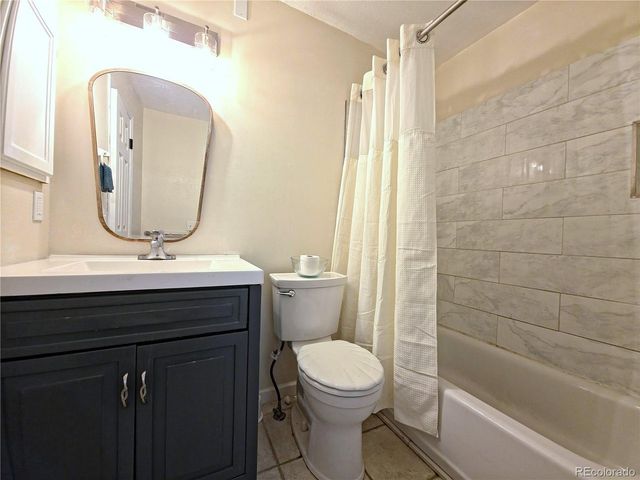 9202 W Ontario Dr, Littleton, CO 80128