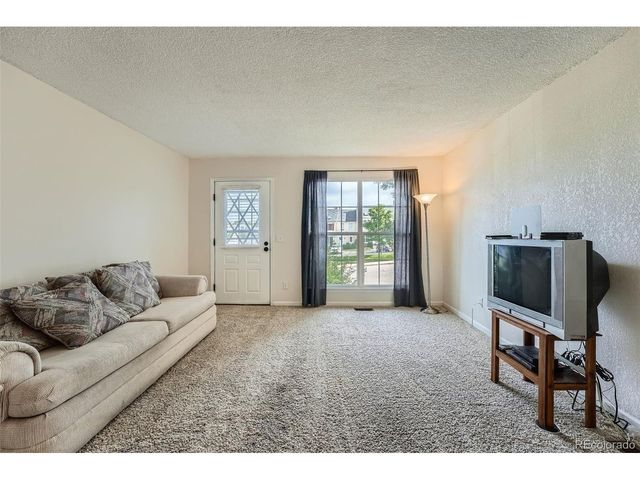 9202 W Ontario Dr, Littleton, CO 80128