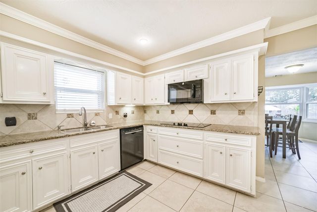 11730 Cypresswood Drive, Houston, TX 77070