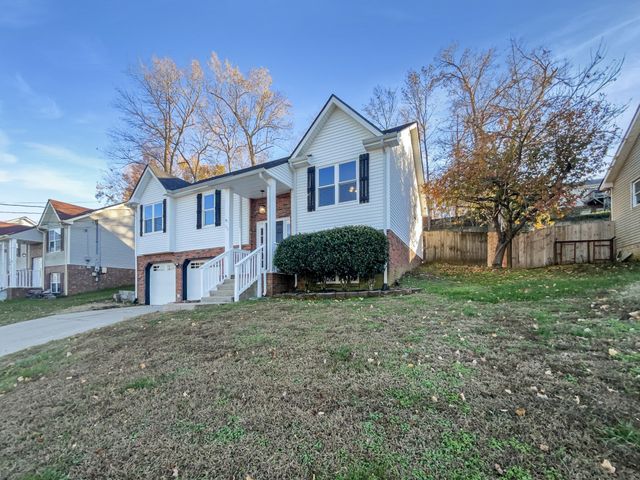 152 Whitehall Dr, Clarksville, TN 37042