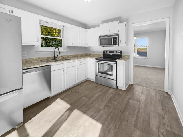 152 Whitehall Dr, Clarksville, TN 37042