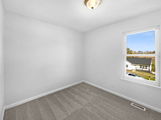 152 Whitehall Dr, Clarksville, TN 37042