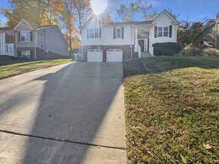 152 Whitehall Dr, Clarksville, TN 37042