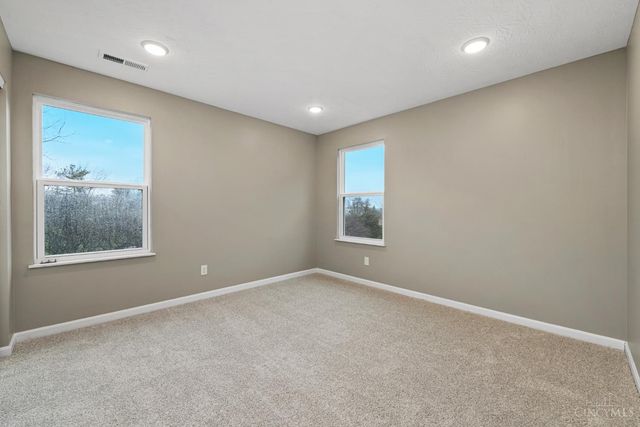 2143 Pine Valley Drive, Hamilton, OH 45013