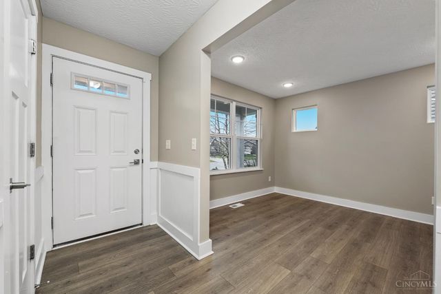 2143 Pine Valley Drive, Hamilton, OH 45013